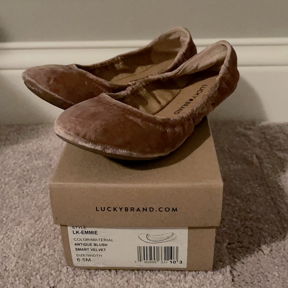 EUC Lucky Brand LK-EMMIE Flats